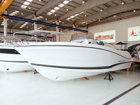 Jeanneau Cap Camarat 9.0 CC brand new for sale