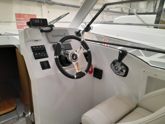 Beneteau Antares 8 gebraucht zum verkauf