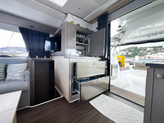 Fountaine Pajot Helia 44 Maestro FOUNTAINE PAJOT HELIA 44 MAESTRO gebraucht zum verkauf