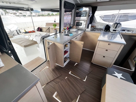 Fountaine Pajot Helia 44 Maestro FOUNTAINE PAJOT HELIA 44 MAESTRO gebraucht zum verkauf