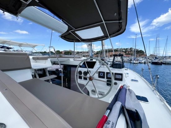 Fountaine Pajot Helia 44 Maestro FOUNTAINE PAJOT HELIA 44 MAESTRO gebraucht zum verkauf