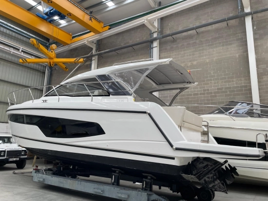 Sealine S335 gebraucht zum verkauf