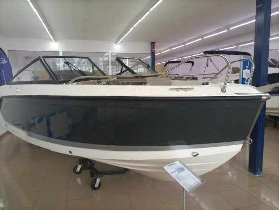 Quicksilver Bowrider 605 brand new for sale