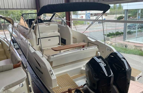 Quicksilver Sundeck 875 brand new for sale