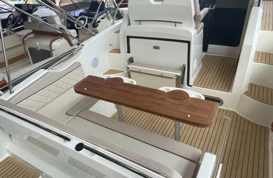 Quicksilver Sundeck 875 brand new for sale