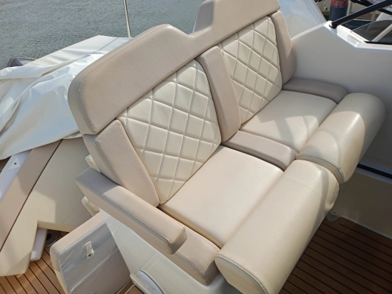 Quicksilver Sundeck 875 preowned for sale