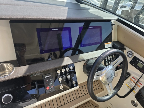 Sea Ray Sundancer 320 preowned for sale