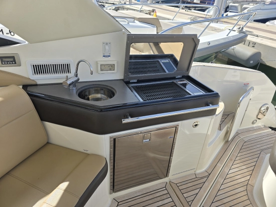 Sea Ray Sundancer 320 preowned for sale