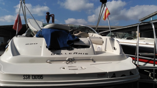 Sea Ray Sundeck 220 preowned for sale