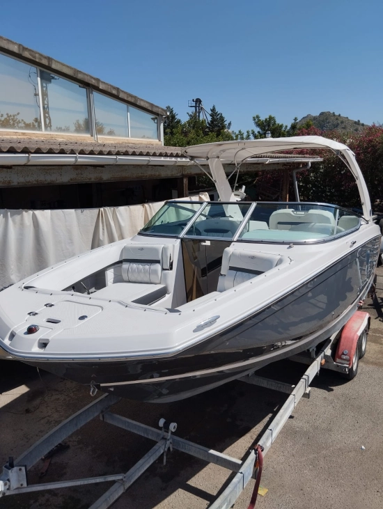 Regal 26 FASDECK preowned for sale