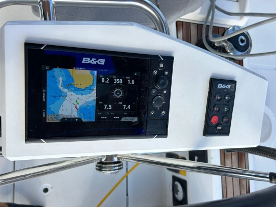 Beneteau Oceanis 51.1 preowned for sale