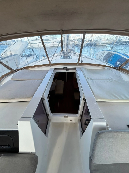 Beneteau Oceanis 51.1 preowned for sale