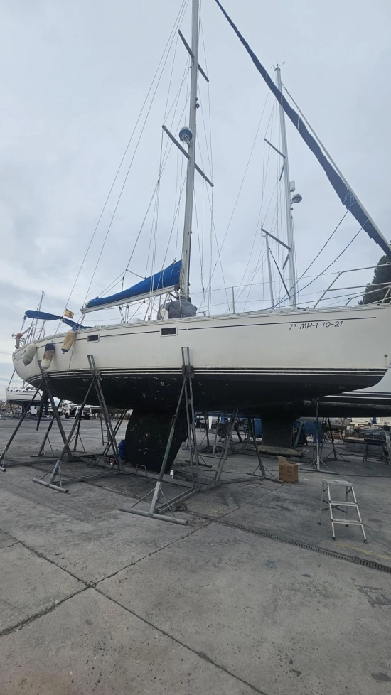 Jeanneau SUN MAGIC 44 preowned for sale