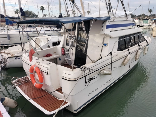 Bayliner 2858 Brige Fly preowned for sale