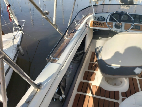 Bayliner 2858 Brige Fly preowned for sale