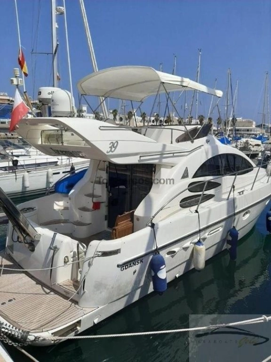 Azimut 39 fly preowned for sale