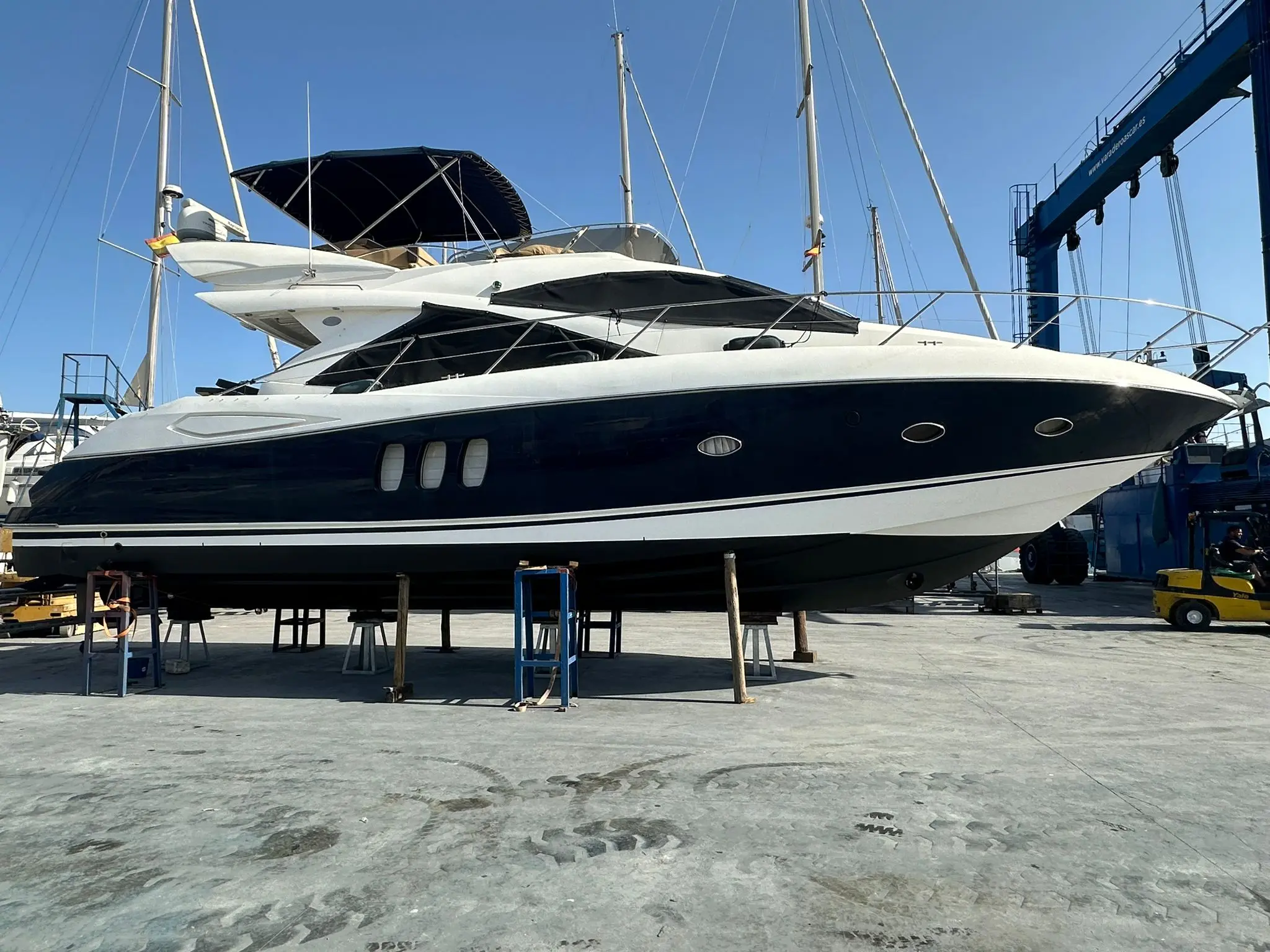 Sunseeker Manhattan 50 preowned for sale