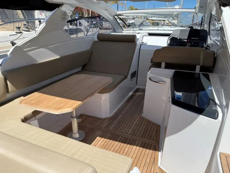 Azimut atlantis 34 d’occasion à vendre