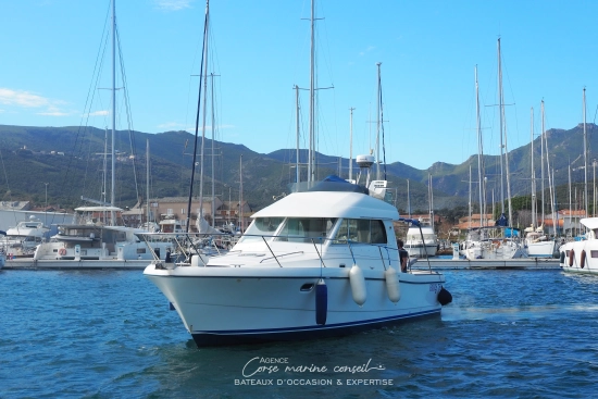 Beneteau Antares 10.80 gebraucht zum verkauf