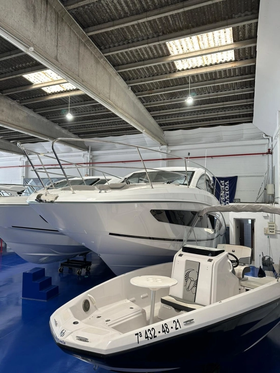 Beneteau GRAN TURISMO 36 IB neu zum verkauf