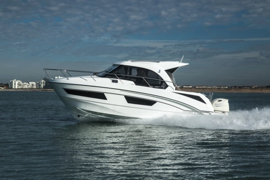 Beneteau Antares 9 OB neu zum verkauf