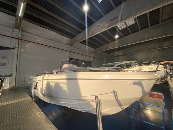 Beneteau Flyer 9 SPACEDECK brand new for sale