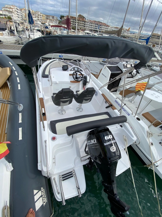 B2 Marine CAP FERRETT 522 SUNDECK gebraucht zum verkauf