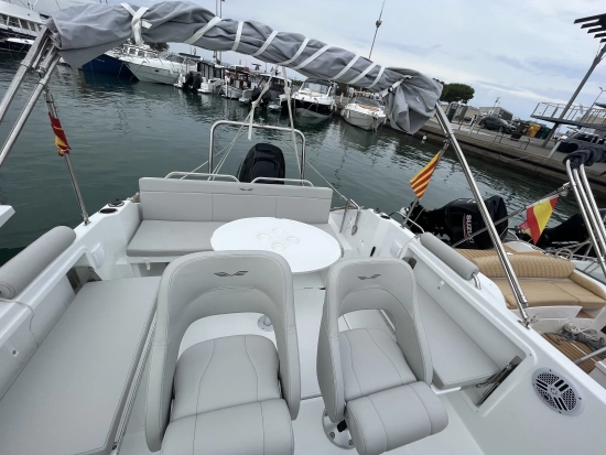 Beneteau Flyer 7 SPACEDECK gebraucht zum verkauf