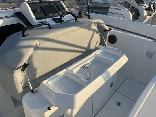 Beneteau Flyer 8 SUNDECK V2 gebraucht zum verkauf