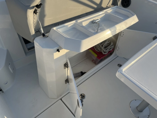 Beneteau Flyer 8 SUNDECK V2 gebraucht zum verkauf