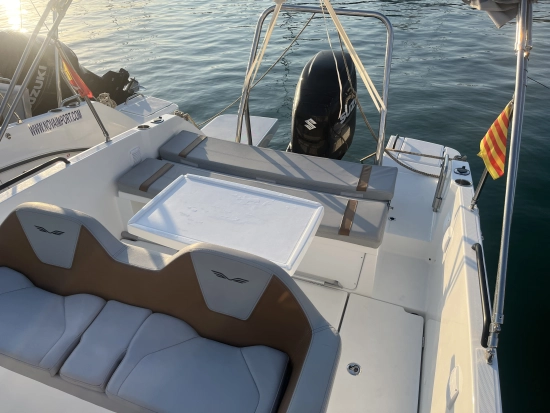 Beneteau Flyer 8 SUNDECK V2 gebraucht zum verkauf