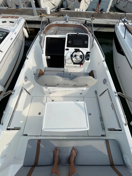 Beneteau Flyer 8 SPACEDECK V2 gebraucht zum verkauf