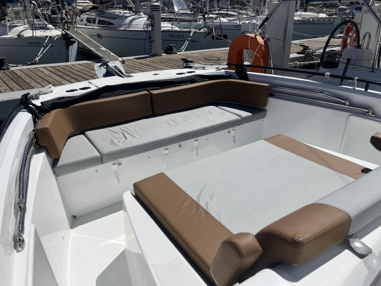 Beneteau Flyer 9 SPACEDECK gebraucht zum verkauf