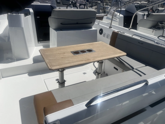 Beneteau Flyer 9 SUNDECK preowned for sale