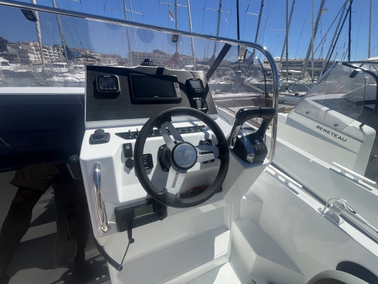 Beneteau Flyer 9 SUNDECK preowned for sale