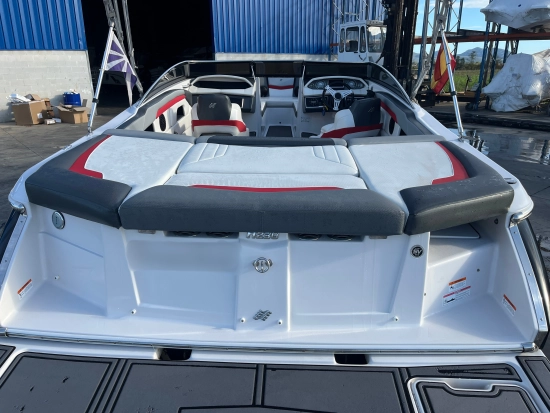 Four Winns H 230 SIGNATURE preowned for sale