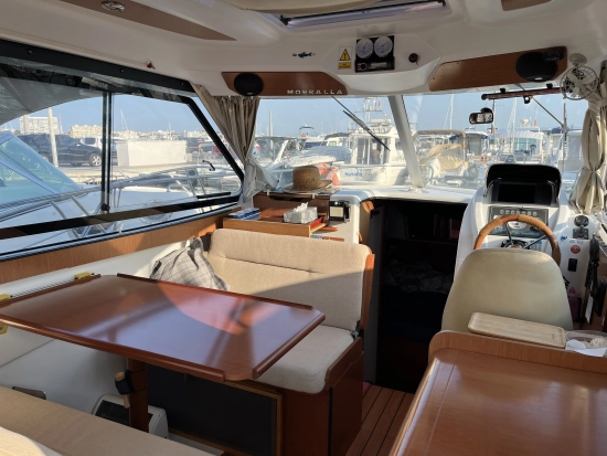 Beneteau Antares 8 IB gebraucht zum verkauf