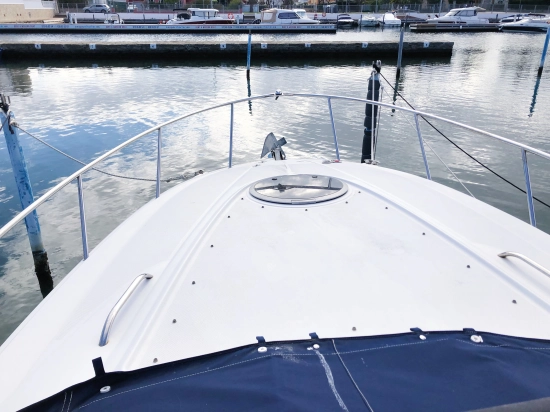 Crownline 250 CR gebraucht zum verkauf