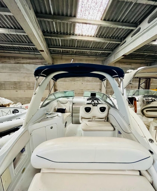 Crownline 270 CR gebraucht zum verkauf