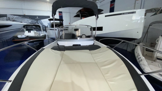 B2 Marine CAP FERRET 702 SUNDECK brand new for sale