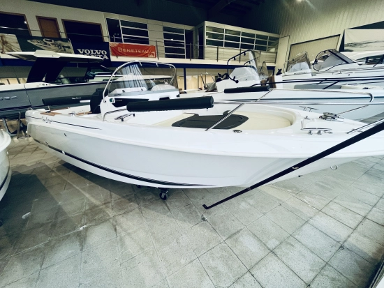 B2 Marine CAP FERRET 652 OPEN brand new for sale