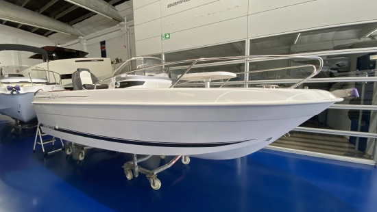 B2 Marine Cap Ferret 522 Open brand new for sale