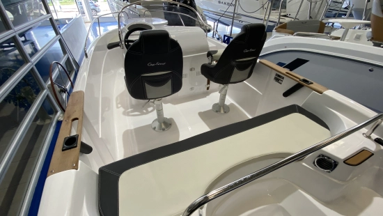 B2 Marine Cap Ferret 522 Open brand new for sale