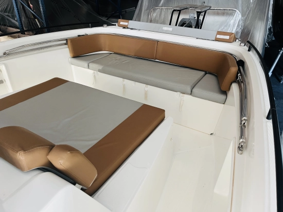 Beneteau Flyer 9 Spacedeck preowned for sale