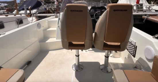 Quicksilver Sundeck 755 preowned for sale