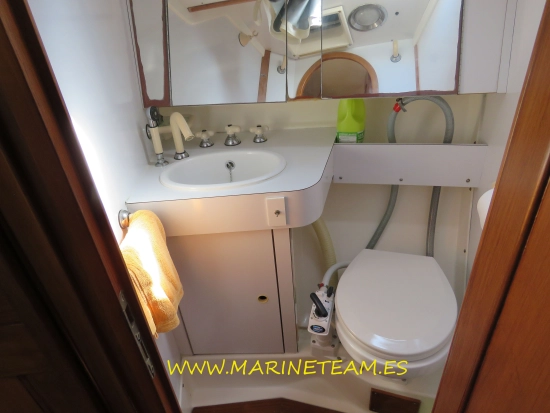 Wauquiez 42 Centurion preowned for sale