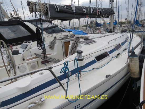 Bavaria Yachts 38 Cruiser preowned for sale