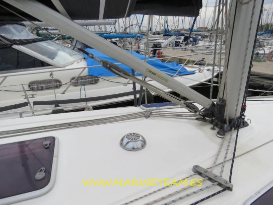 Bavaria Yachts 38 Cruiser preowned for sale