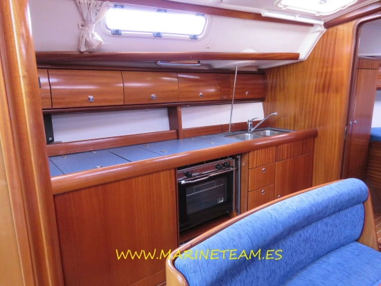 Bavaria Yachts 38 Cruiser preowned for sale