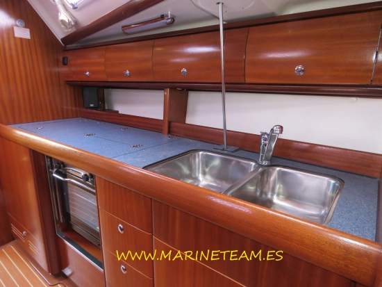 Bavaria Yachts 38 Cruiser preowned for sale